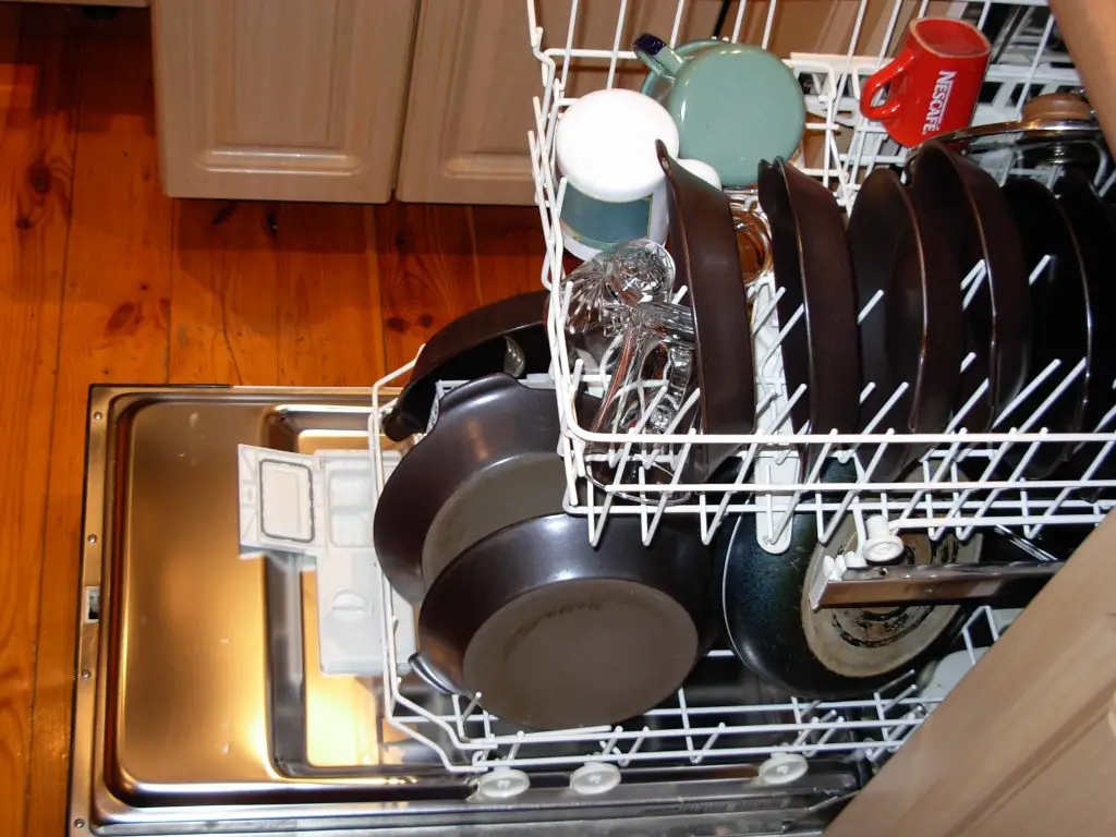 how to use dishwasher pod