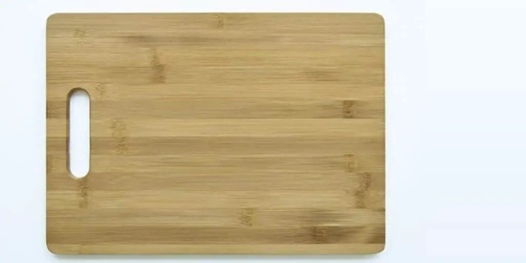 How to Clean Bamboo Cutting Board Easily