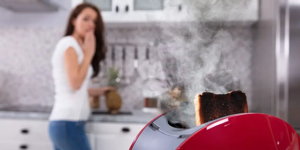 6 Things You Should Know About Toasters (Safety Tips)