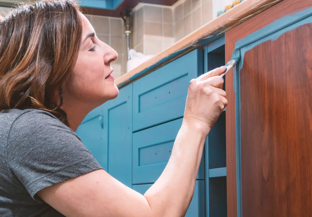 DIY Kitchen Cabinet Makeover: Transform Your Cabinets with These Simple Steps